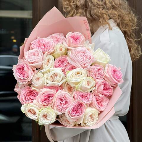 Букет із 35 піоновидних троянд «Запах жінки», Квіти: ароматна піоновидна Троянда