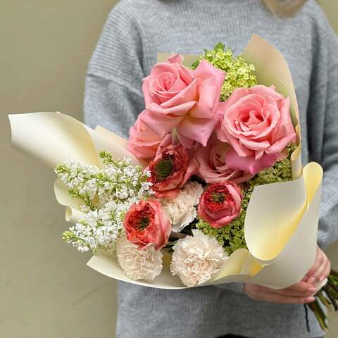 Bouquet «Sweet spring», Flowers: Syringa, Rose, Dianthus, Viburnum