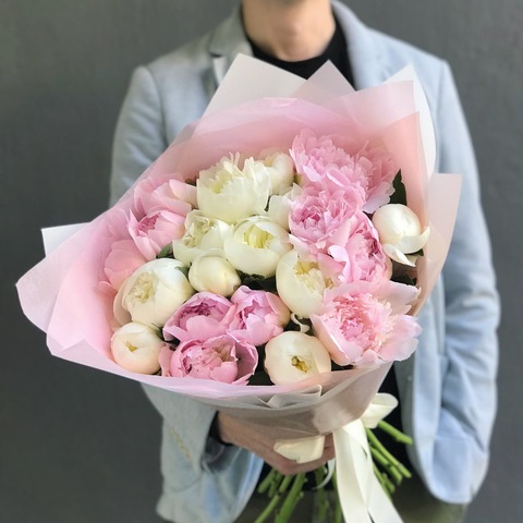 Seasonal mix of white and pink peonies - 21 pcs., Bouquet of 21 Peonies