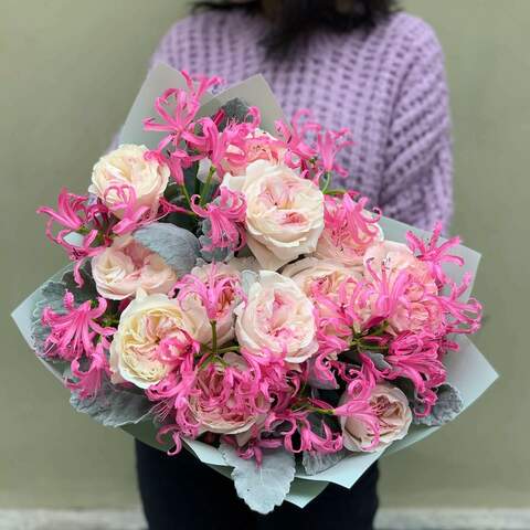 Букет «Нежные цвета», Цветы: Роза пионовидная, Сенецио, Нерине