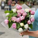 Photo of 25 peonies in a bouquet «Aroma of Happiness»