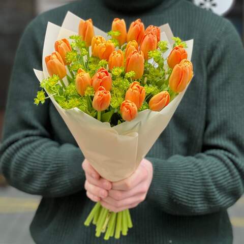 Photo of 21 orange tulips in a bouquet «Sweet Dawn»