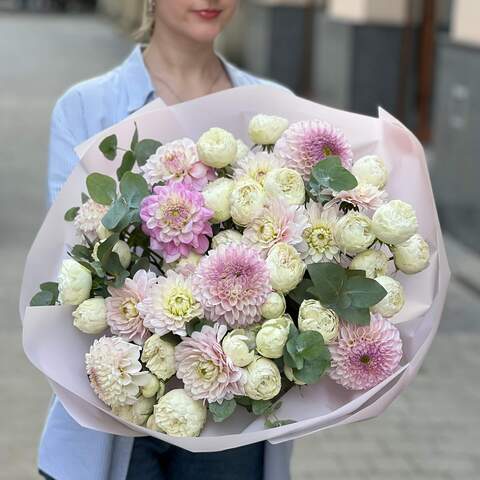 Light white-lilac voluminous bouquet «Harmonious Melody», Flowers: Peony Spray Rose, Eucalyptus, Dahlia