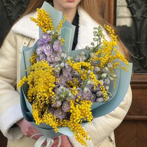 Bouquet «Italian Panna cotta», Flowers: Delphinium, Mimosa