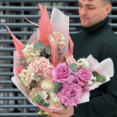 Bouquet «Flamingo's Love», Flowers: Pion-shaped rose, Bush Rose, Narcissus, Eucalyptus, Rose, Ranunculus, Hydrangea