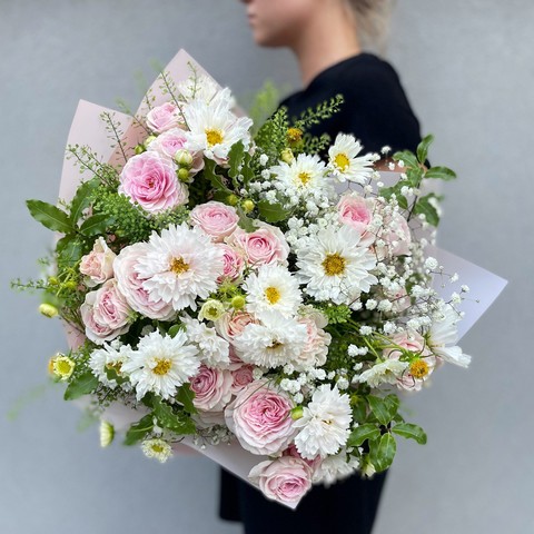 Bouquet «Veil with pearls», Flowers: Cosmos, Pittosporum, Gypsophila, Thlaspi, Pion-shaped rose