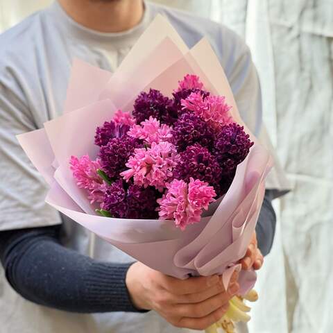 Photo of Bouquet of 15 hyacinths «Forest berries»