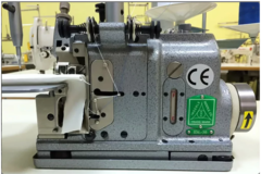 Фото: Трехниточный оверлок Inderle IDL-30 для обработки края шевронов и других нашивок
