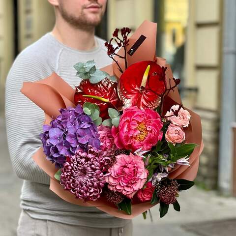 Bouquet «Bronze melody», Flowers: Paeonia, Hydrangea, Pion-shaped rose, Chrysanthemum, Anthurium, Anigosanthus, Eucalyptus, Clematis, Peony Spray Rose