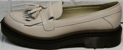 Осенние женские туфли на низком каблуке Markos S-6 Light Beige.
