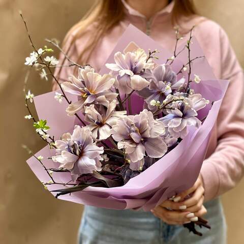 Интересный букет из тюльпанов Vip Roses «Необычные глазки», Цветы: Тюльпан, Прунус
