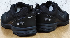 Трейловые кроссовки непромокаемые. Черные кроссовки Nike Ran Black