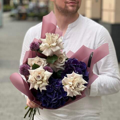 Mysterious bouquet in cold shades «Enchanted Night», Flowers: Allium, Hydrangea, Rose