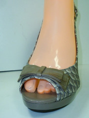 Женские босоножки туфли на высоком каблуке. Кожаные босоножки с открытой пяткой и носком VIA UNO - Gray Snake.