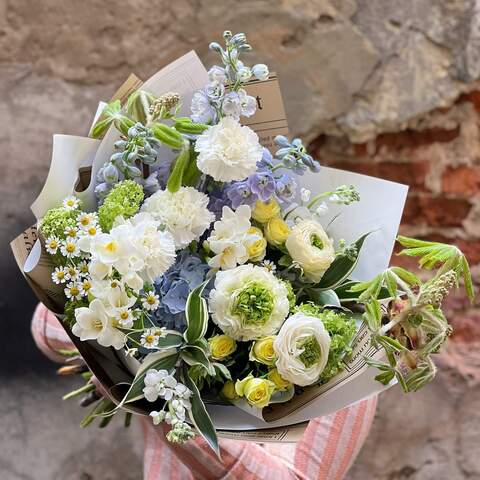 Bouquet «Heavenly embrace», Flowers: Ranunculus, Hydrangea, Dianthus, Tanacetum, Delphinium, Matthiola, Bush Rose