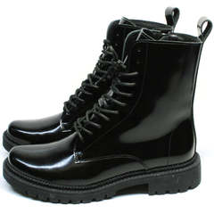 Черные ботинки на шнуровке женские зимние Ari Andano 740 All Black.
