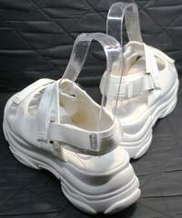 Белые сандали на платформе Small Swan PM23-3 White.