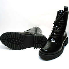 Женские ботинки на толстой подошве зимние Ari Andano 740 All Black.