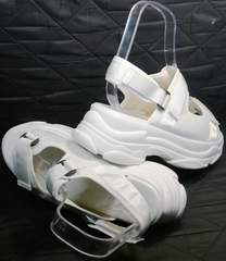 Женские сандали на толстой подошве Small Swan PM23-3 White.