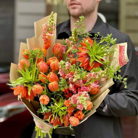 Bright orange bouquet «Passionate Iryna», Flowers: Tulipa, Fritillaria, Antirinum