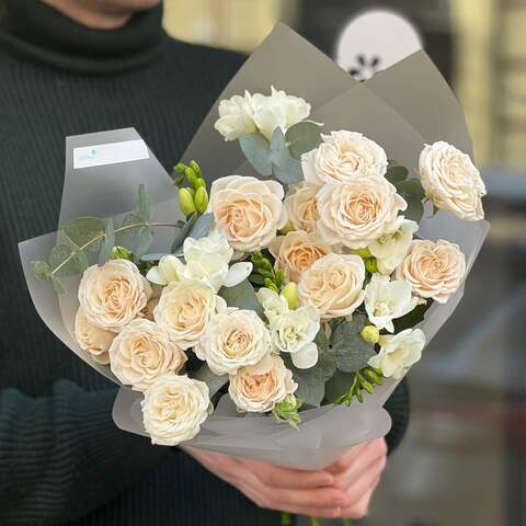 Refined bouquet of spray roses and fragrant freesias «Cream aroma», Flowers: Bush Rose, Freesia, Eucalyptus