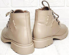 Бежевые ботинки женские демисезонные. Кожаные ботинки на толстой подошве. Модные ботинки на шнуровке Barli Beige.