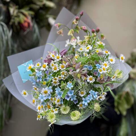 Bouquet «Fragility», Flowers: Tanacetum, Oxypetalum, Nigella, Allium