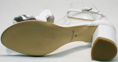 Женские босоножки на каблуке Ari Andano K-0100 White.
