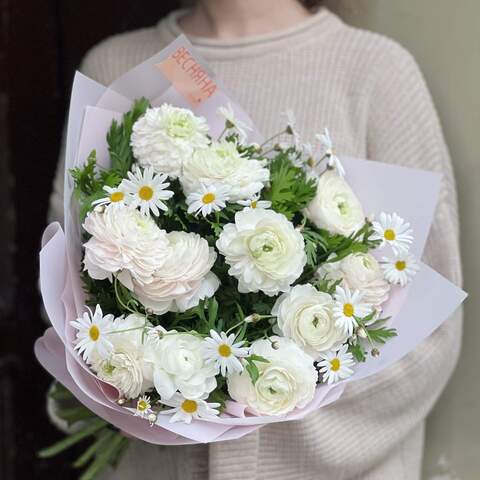 Bouquet «The most tender love», Flowers: Ranunculus, Chamomile