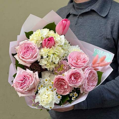 Bouquet «Marshmallow flavor», Flowers: Pion-shaped rose, Tulipa, Hydrangea, Lagurus, Dianthus, Hyacinthus, Tanacetum
