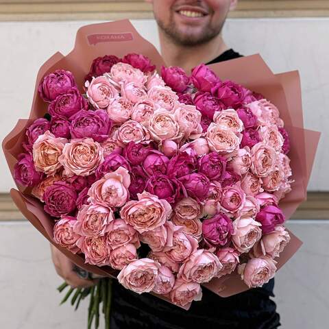 31 ветка кустовой пионовидной розы Juliet в букете «Изысканные розы», Цветы: Роза пионовидная кустовая