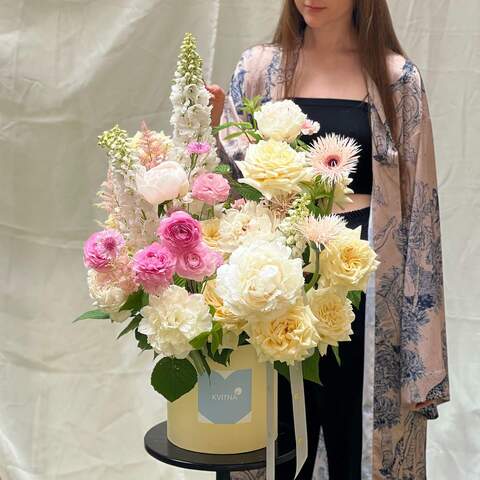 Box with flowers «Dreamy beauty», Flowers: Paeonia, Ranunculus, Gerbera, Delphinium, Hydrangea, Pion-shaped rose, Astilbe, Centaurea, Raspberry twigs