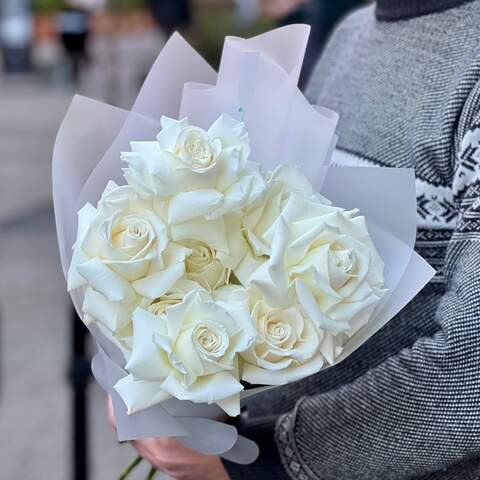 9 Playa Blanca roses in a bouquet «Shining Pearl», Flowers: Rose
