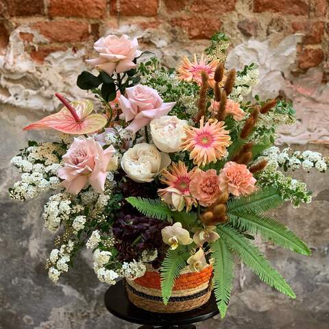 Flower basket «Walk in Madrid», Flowers: Gerbera, Anthurium, Pion-shaped rose, Ambrella, Dianthus, Phalaenopsis