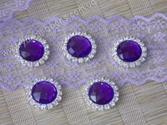Камни круглые в стразовом обрамлении фиолетовые