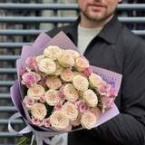 Photo of Bouquet of 11 bush roses «Lavender tea»