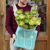 Photo of Bouquet of 19 exclusive Kvitna Dragon roses «Green cloud»