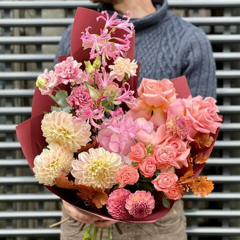 Bouquet «Dreaming about You», Flowers: Hydrangea, Rose, Dahlia, Eustoma, Merine, Bush Rose