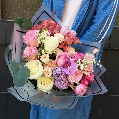 Bouquet «Emotion», Do you want to cause positive emotions, joy, delight, surprise? We will help with flowers.