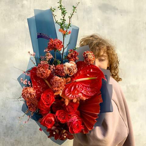 Bouquet «Crimson Spring»