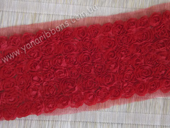 Ткань Розы на сетке красная