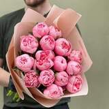 Photo of 15 Etched salmon peonies in a bouquet «Flight of the Flamingo»