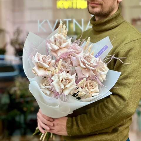 Delicate bouquet in pastel colors with Menta roses «Amethyst riddle», Flowers: Inverted Roses (9 pcs.), Stipa, Wheat