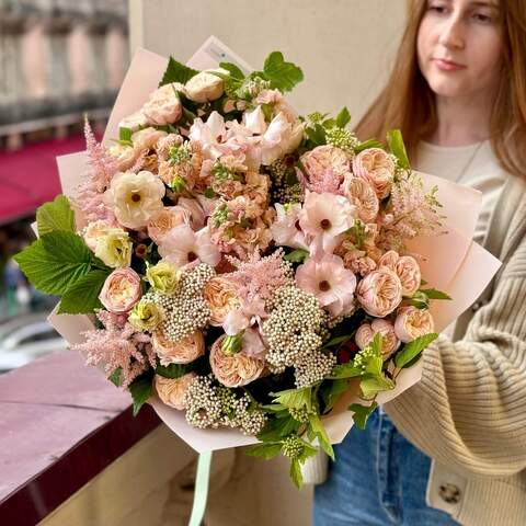 Warm colors bouquet with Butterfly ranunculus «Mother's Love», Flowers: Astilbe, Peony Spray Rose, Ranunculus, Rubus Idaeus