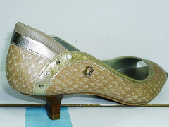 Женские кожаные туфли на низком каблуке недорого 4004