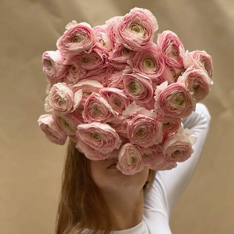 Photo of Premium bouquet of marshmallow-pink ranunculi «Beloved's dream»