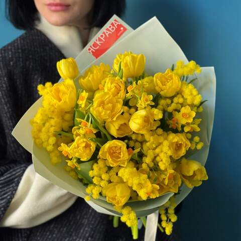 Букет «Солнечная веснянка», Цветы: Мимоза, Нарцисс, Тюльпан пионовидный