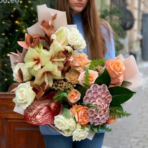 Bouquet «Cappuccino», Flowers: Anthurium, Hippeastrum, Brunia, Pion-shaped rose, Ambrella, Dianthus