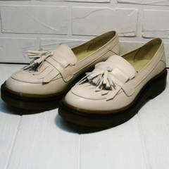 Модные осенние туфли лоферы кожаные женские Markos S-6 Light Beige.