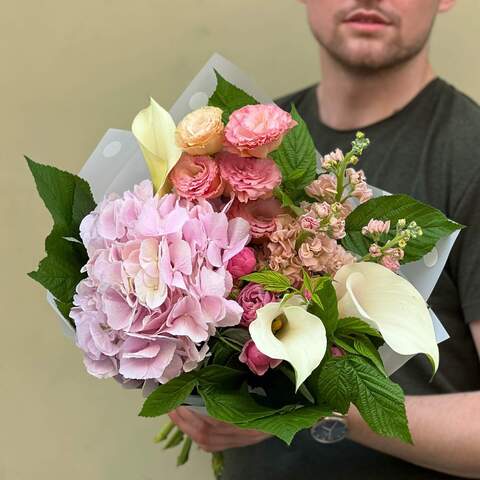 Bouquet «Magical gift», Flowers: Hydrangea, Eustoma, Zantedeschia, Bush Rose, Matthiola, Raspberry twigs